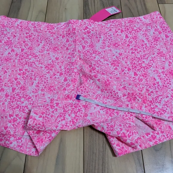NWT! Lilly Pulitzer Ocean View Shorts Pink Shady Invest A Gator Size XL