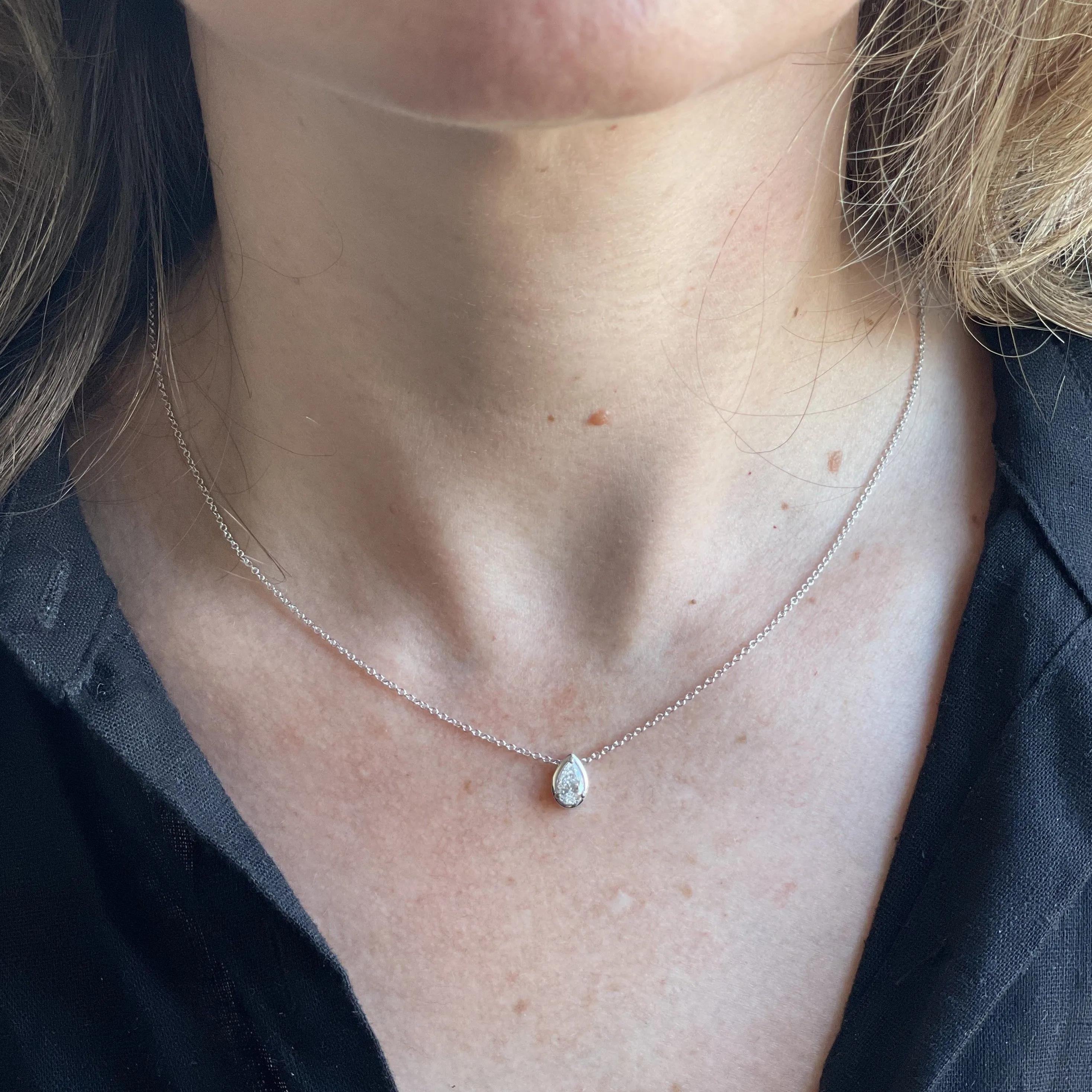 Pear-Shaped Single Solitaire Diamond Necklace - Yellow Gold
