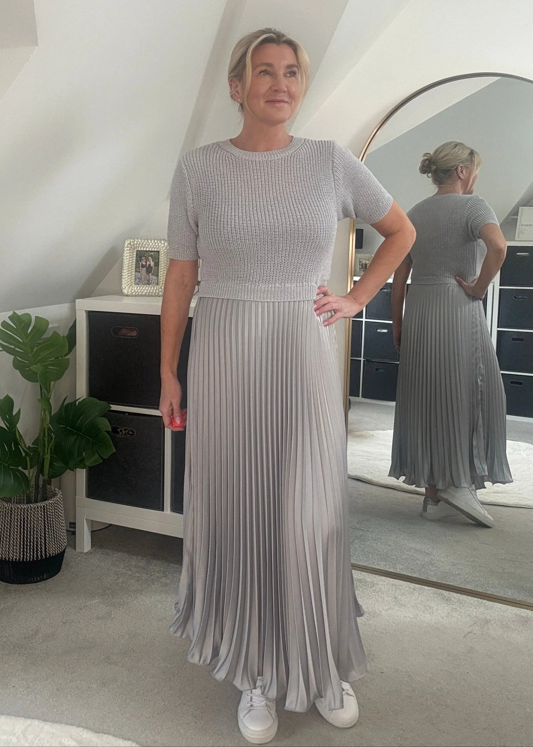 Pink Short Sleeve Pleated Jumper Dress