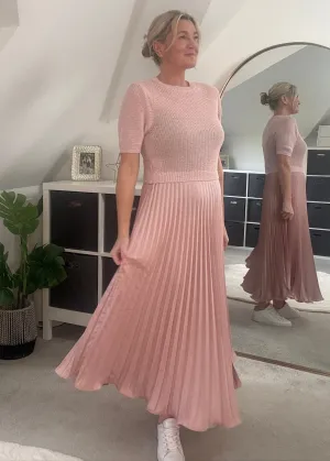 Pink Short Sleeve Pleated Jumper Dress