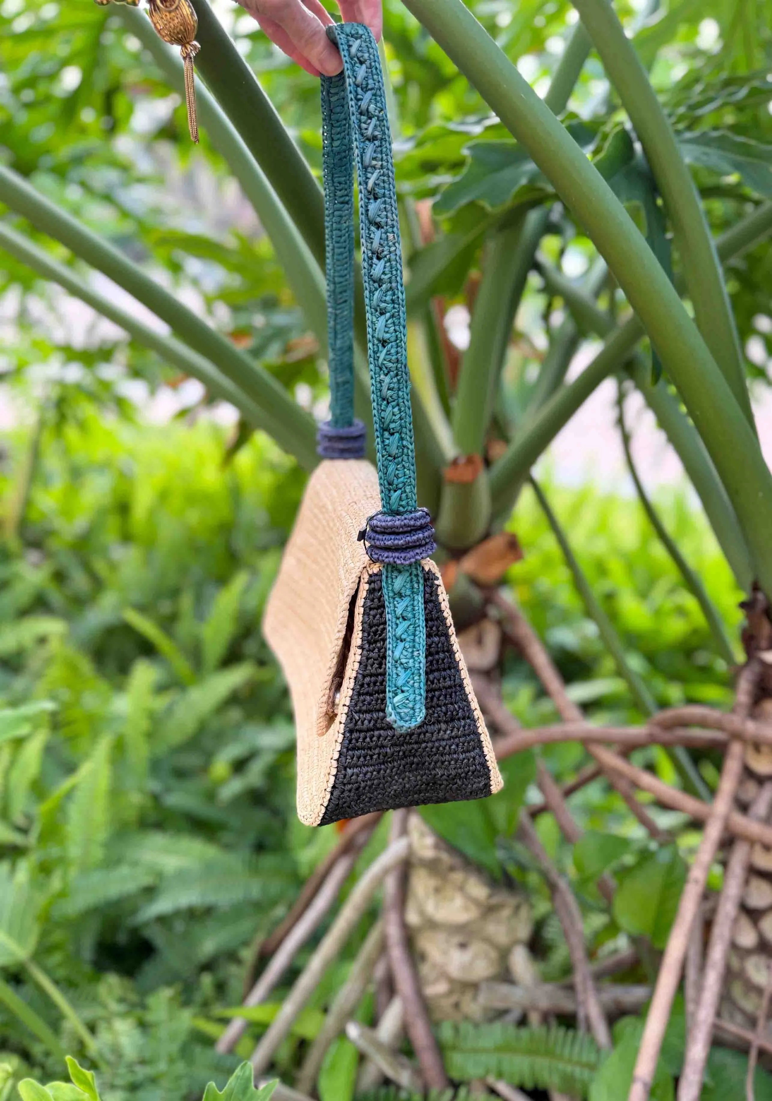 Raffia Shoulder Bag
