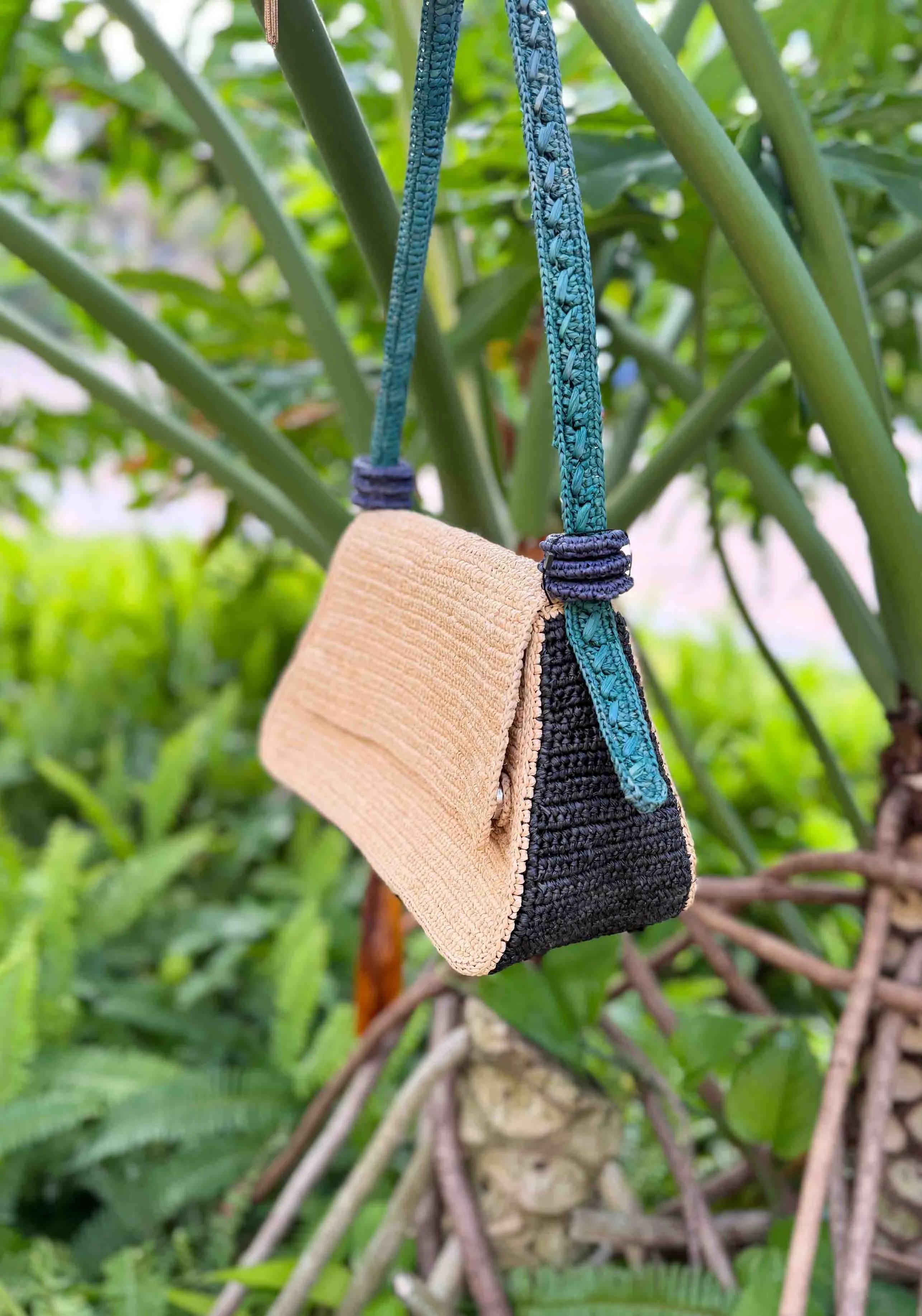Raffia Shoulder Bag