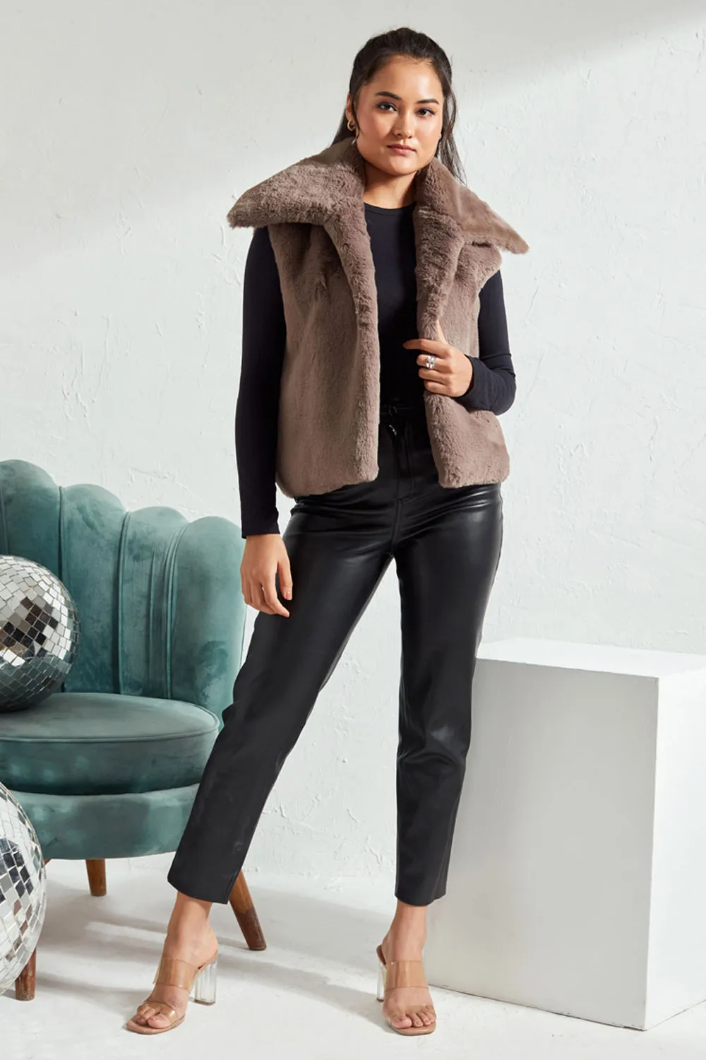 Rebato Collar Jacket