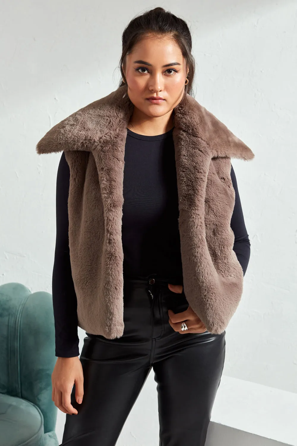 Rebato Collar Jacket