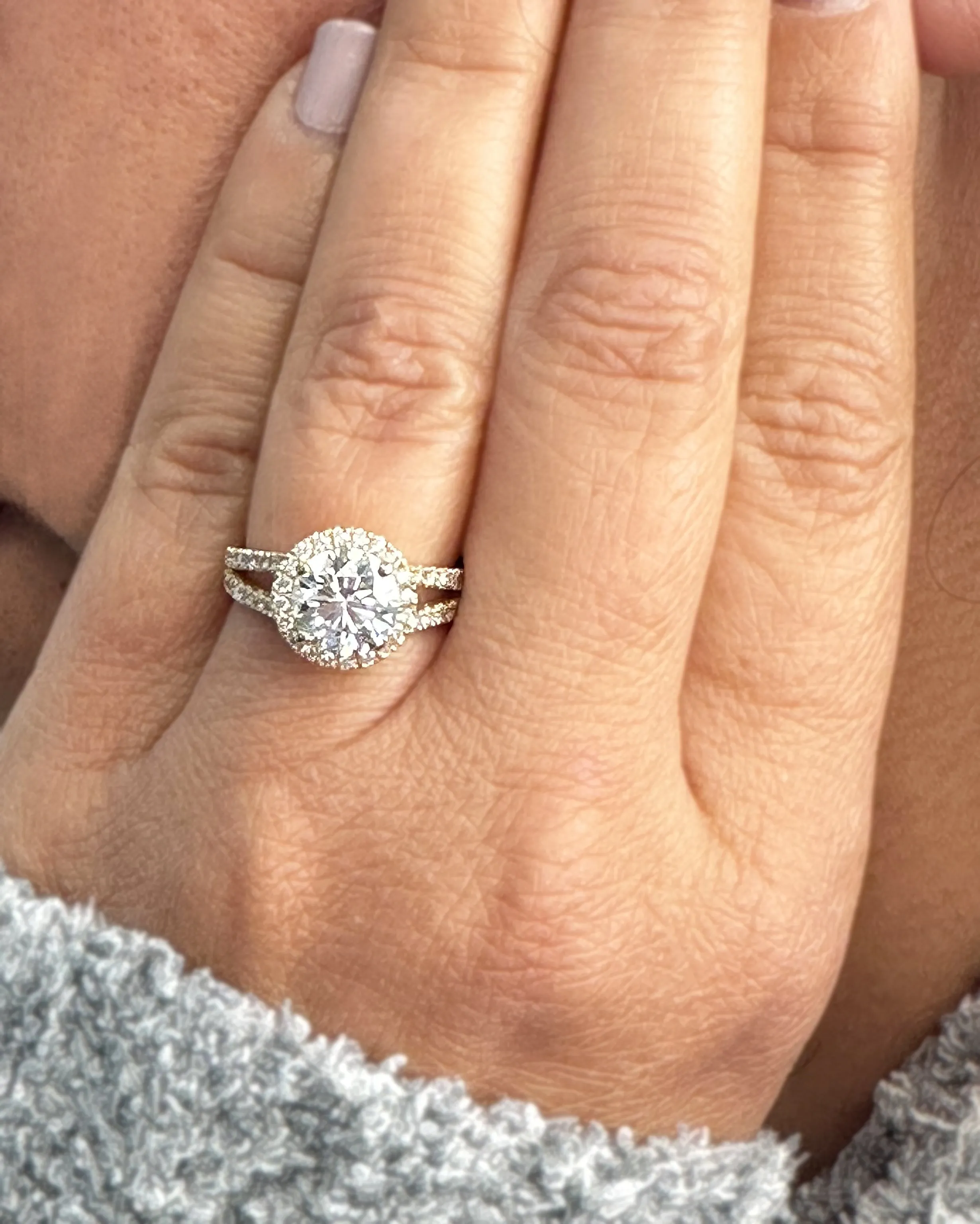 Round Cut Moissanite Engagement Ring Halo Style In 14k Solid Yellow Gold Split Shank Style Wedding Ring Women's Bridal Ring 2.20ctw