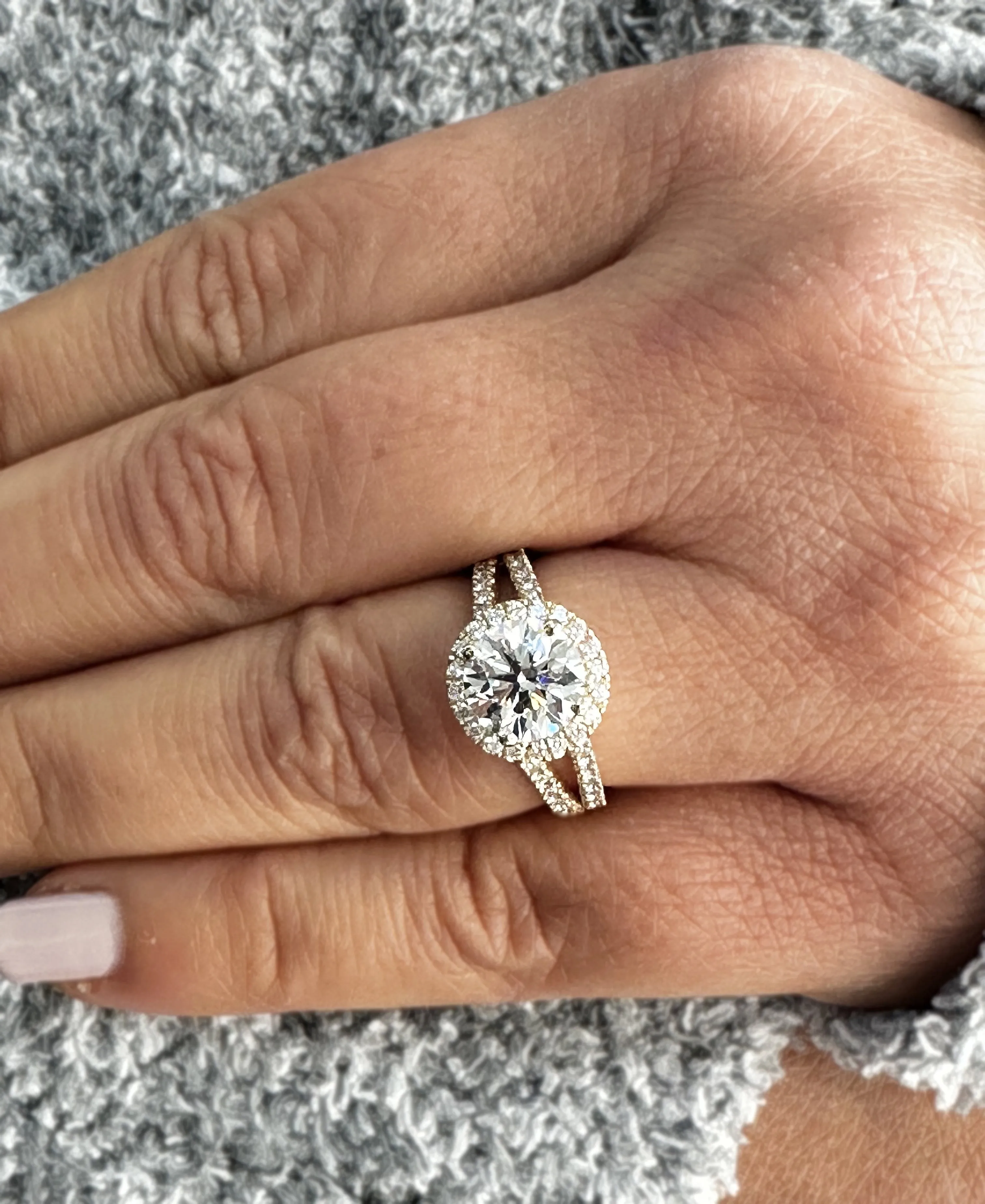 Round Cut Moissanite Engagement Ring Halo Style In 14k Solid Yellow Gold Split Shank Style Wedding Ring Women's Bridal Ring 2.20ctw