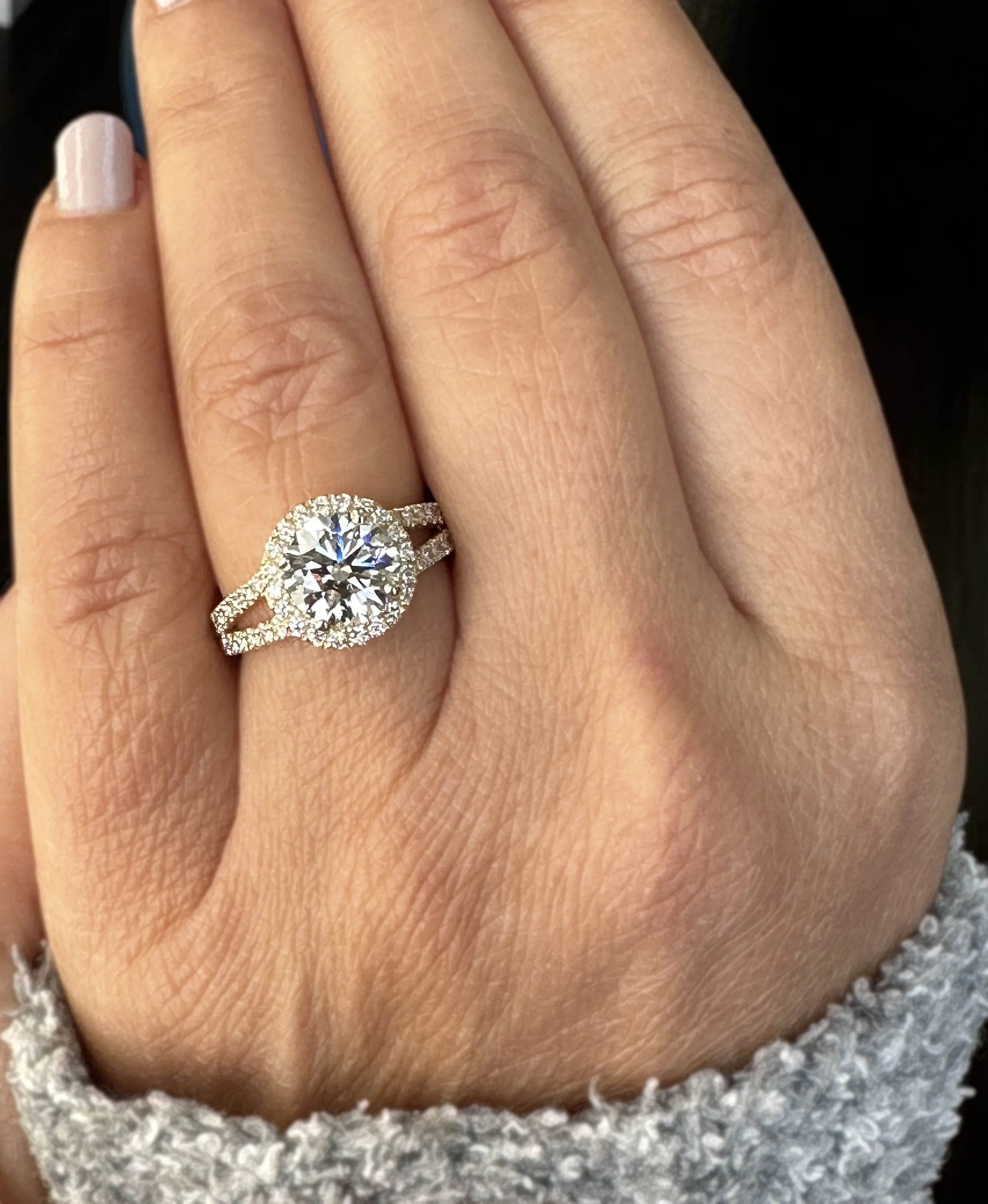 Round Cut Moissanite Engagement Ring Halo Style In 14k Solid Yellow Gold Split Shank Style Wedding Ring Women's Bridal Ring 2.20ctw