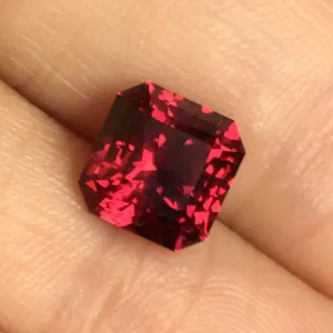 Sale! 3.82 ct Pyralspite Malaya Garnet Cranberry to Deep Magenta Red, Color-Shift, Squared Octagon, Modified Step Cut,