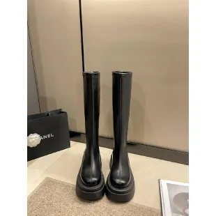 Sense of design~ Round head thick-soled versatile knight boots women's popular autumn and winter retro thick-heeled boots