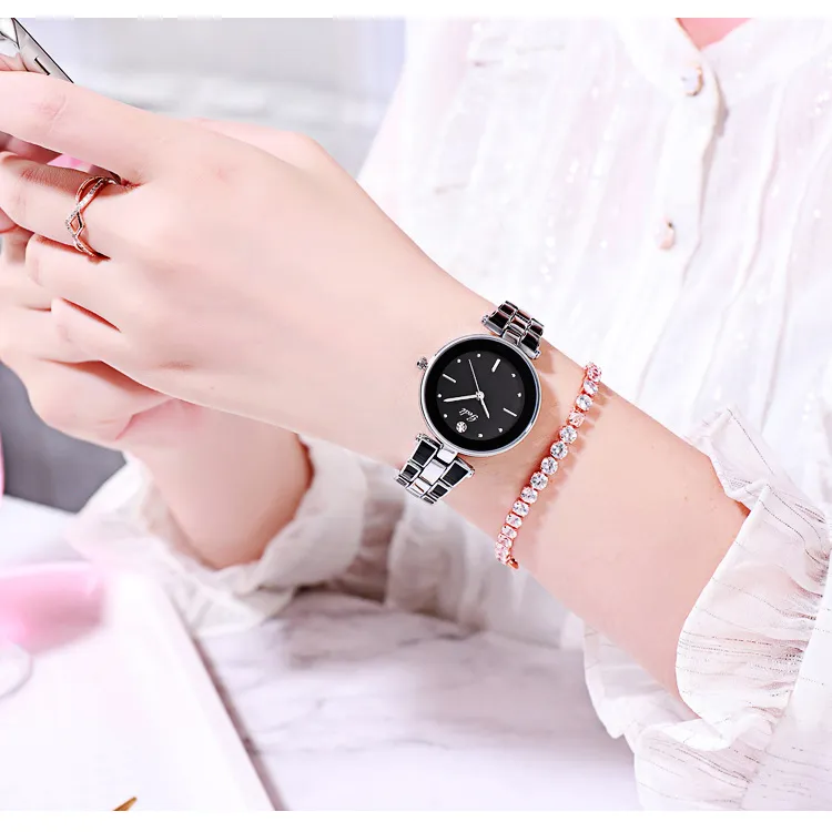 Simple Dial Steel Strap Women's Watch