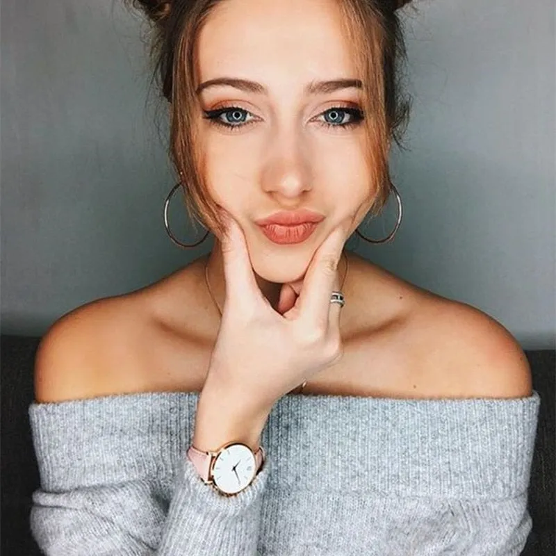 Simple Women's Wristwatch