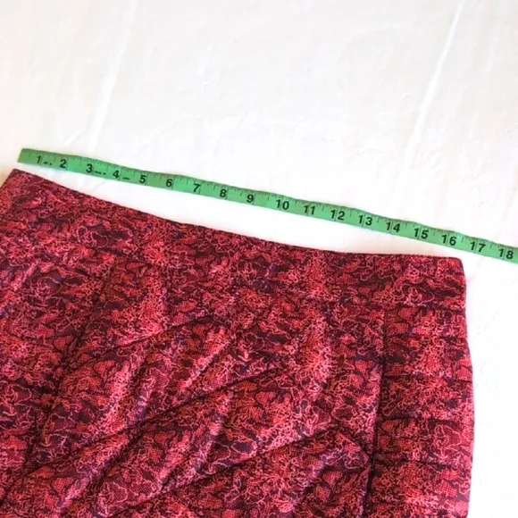 Smartwool Zip Front Puffer Mini Skirt Pink Snakeskin Print Women's Size M