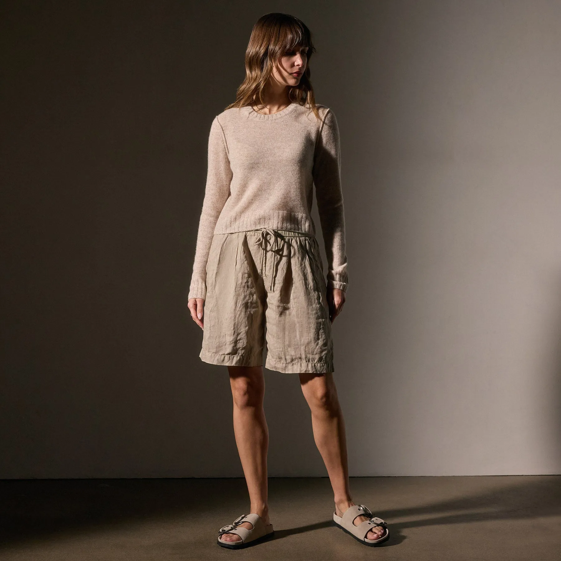Soft Featherweight Cashmere Cropped Sweater - Light Beige