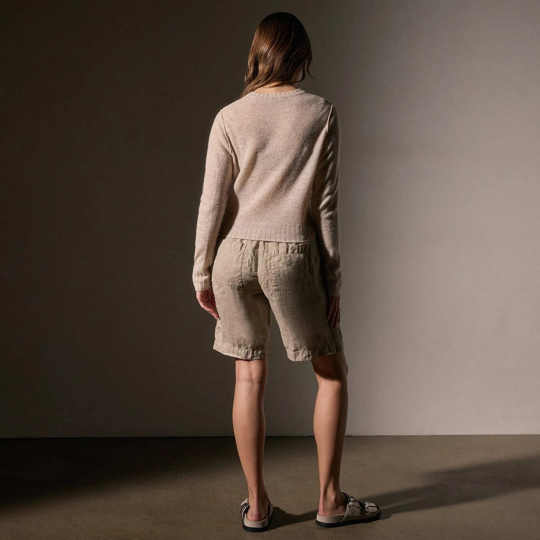 Soft Featherweight Cashmere Cropped Sweater - Light Beige