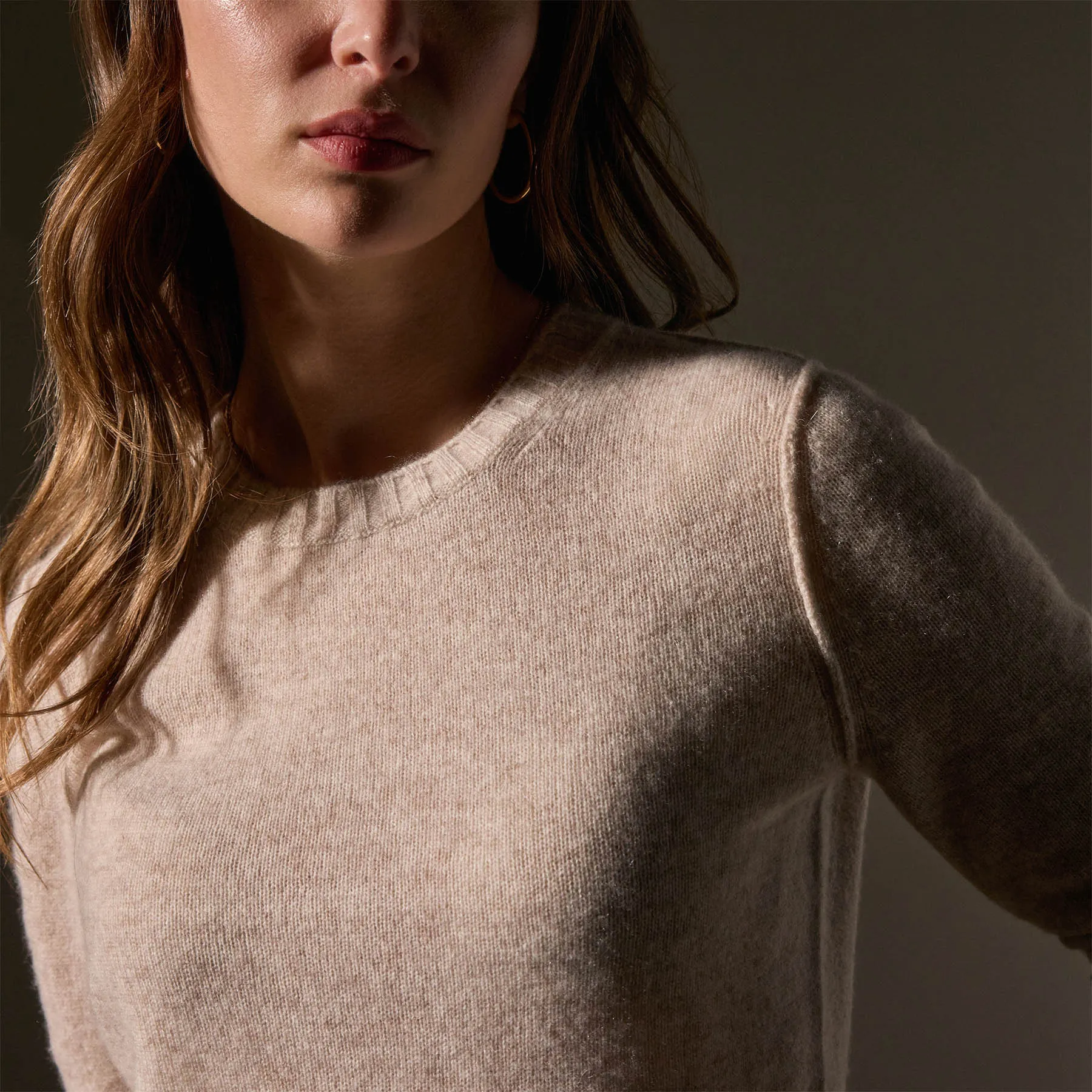 Soft Featherweight Cashmere Cropped Sweater - Light Beige