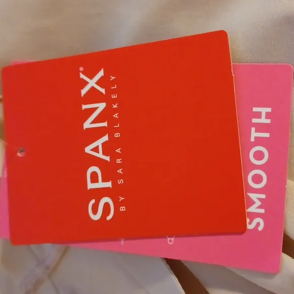 SPANX by SARA BLAKEL. Women's Soft Nude Thinstincts Tank. Size S/P