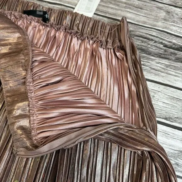 Sugar   Lips  Women's Accordion Pleat Metallic Skirt M Med Medium Rose Gold Knee