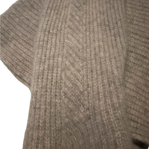 Talbots 100% Cashmere Soft Women's Sweater Sz. Large Grey