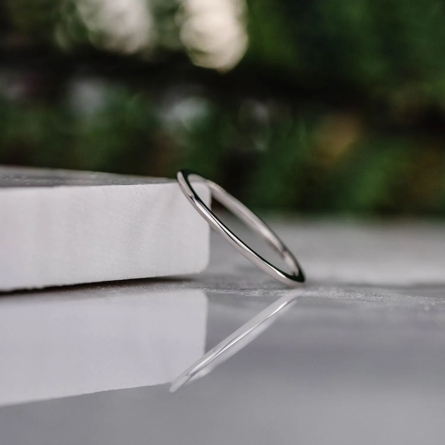 The Meridian | 1mm Women's White Gold Stacking Ring