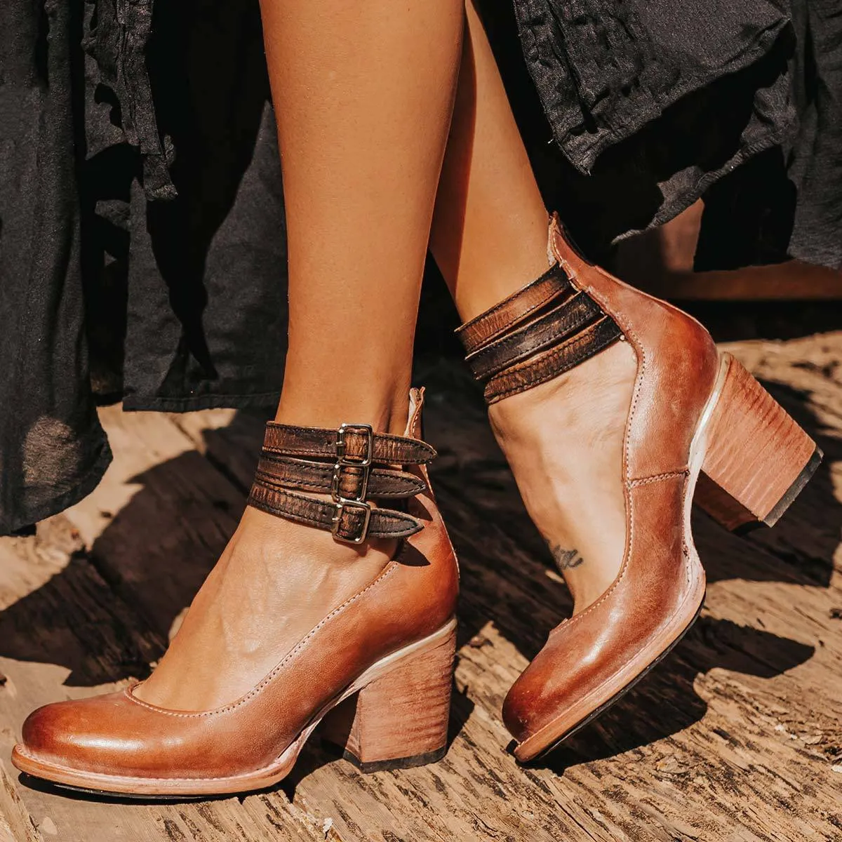 THE SIERRA LEATHER HEELS