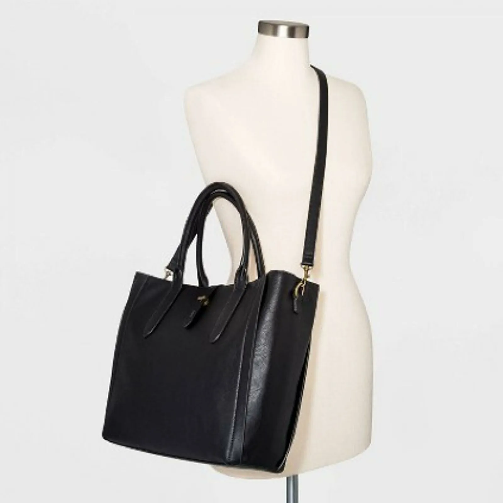 Universal Thread Women's Tote Handbag With Toggle Hardware