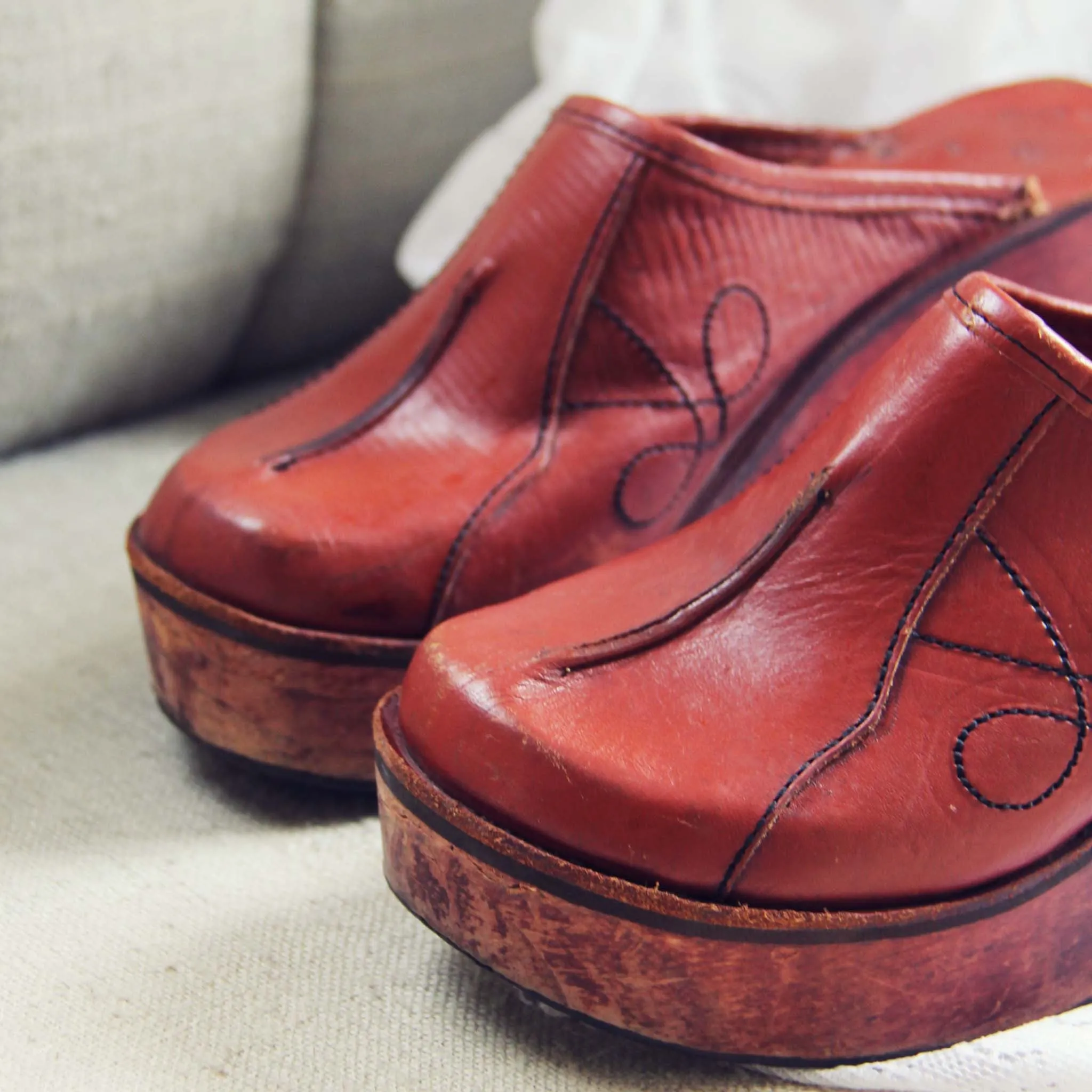 Vintage 70's Sweet Clogs
