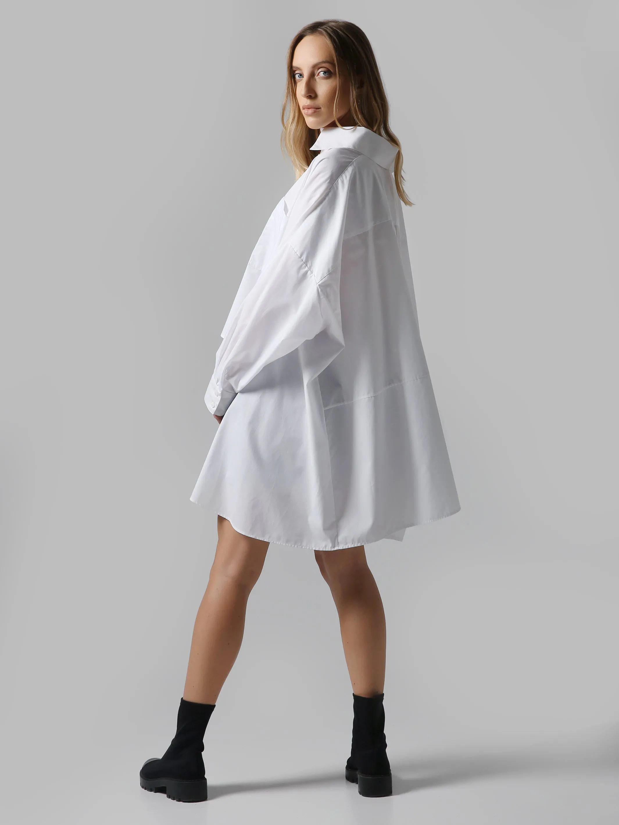 Visaltes Asymmetrical Poplin Blouse