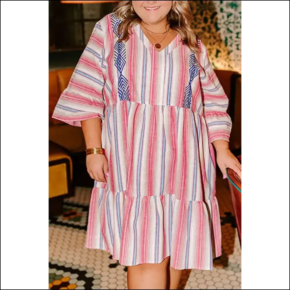 White Stripe Geometric Dress: Finally, Fashion that Fits ! 💀 Needful Things. 💃