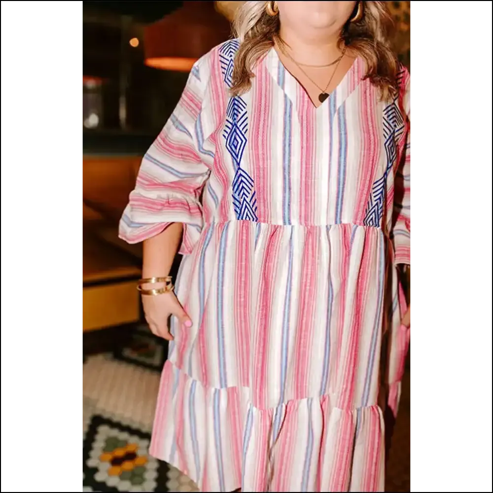 White Stripe Geometric Dress: Finally, Fashion that Fits ! 💀 Needful Things. 💃
