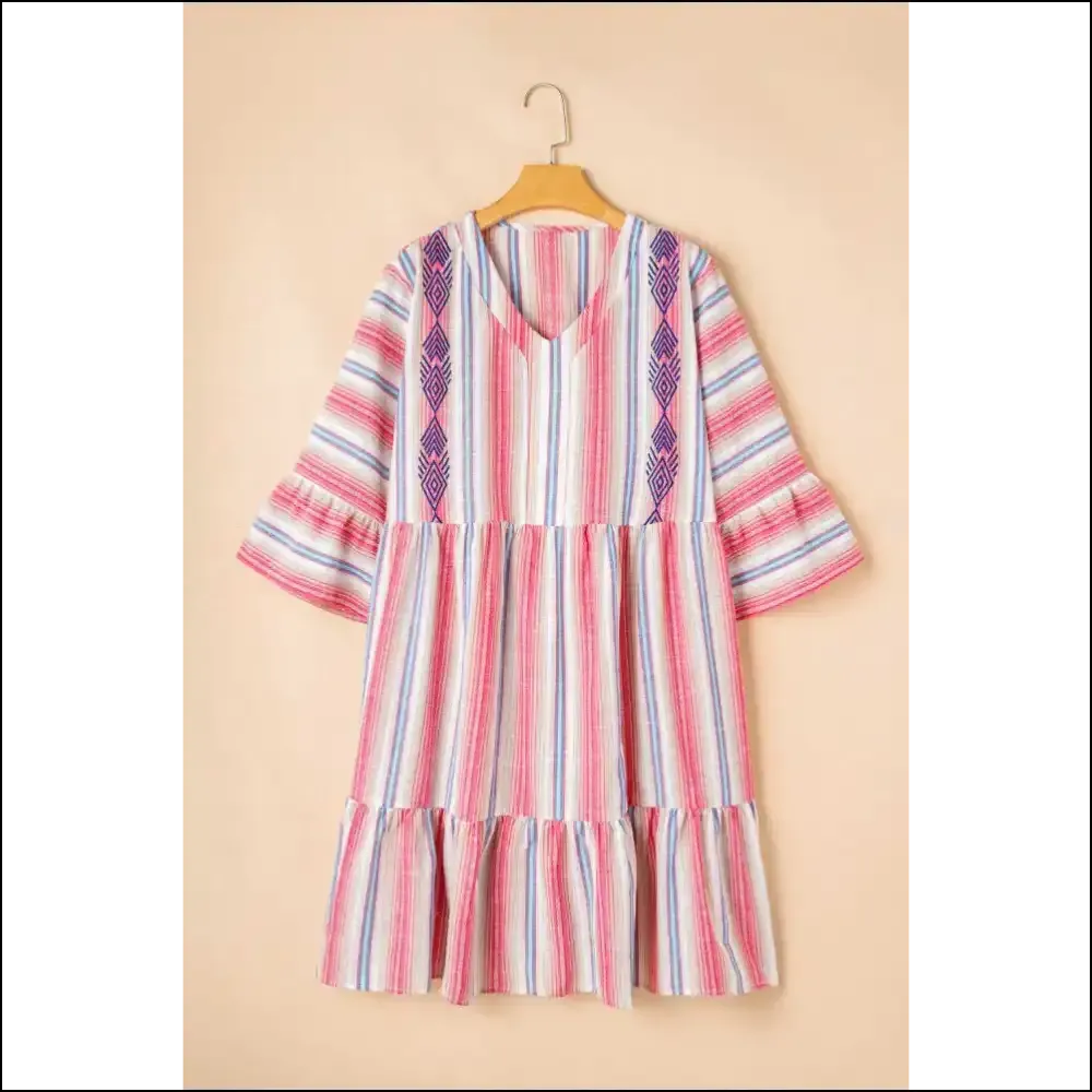White Stripe Geometric Dress: Finally, Fashion that Fits ! 💀 Needful Things. 💃