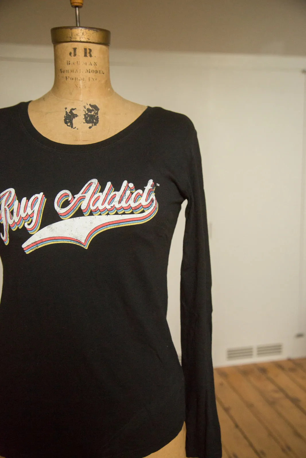 Women's Black Retro Letter Fine Long Sleeve T-Shirt