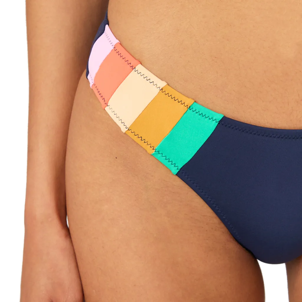 Women's Day Break Triangle Set