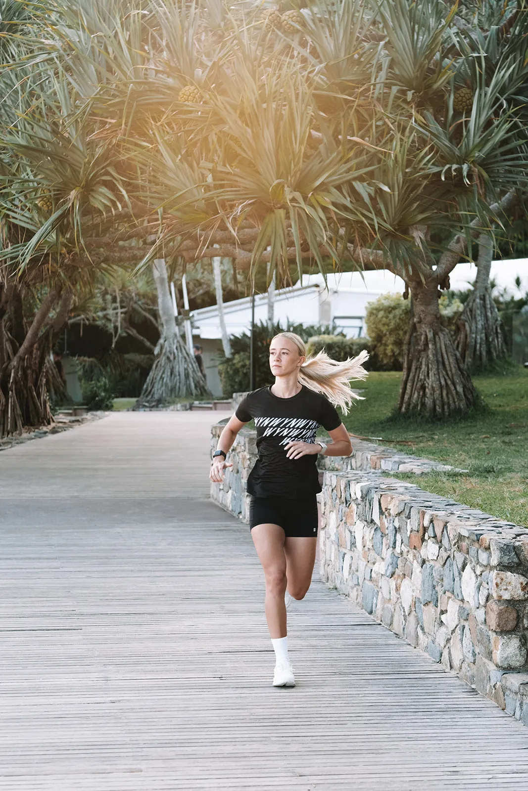 Women's Fly Tee - Black