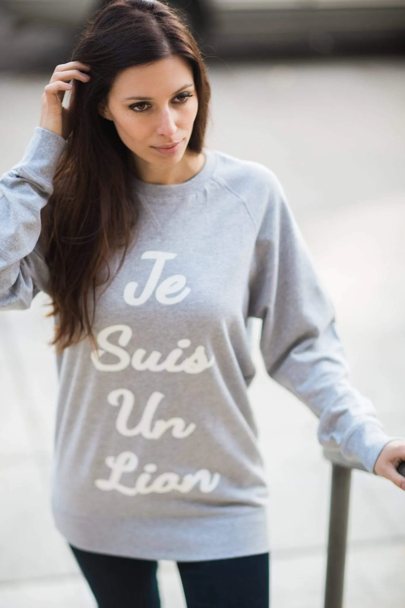 Women's - Je Suis un Lion Heather Grey Sweater