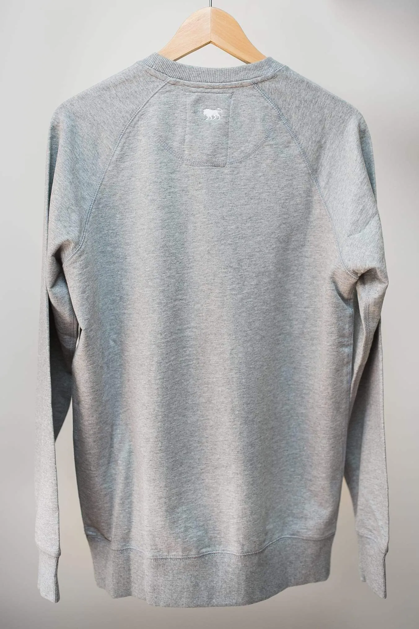 Women's - Je Suis un Lion Heather Grey Sweater