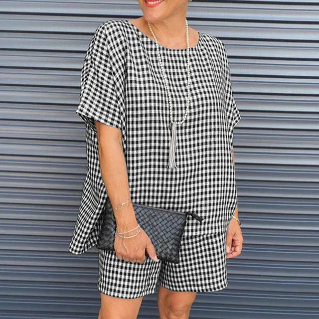 Women's Loose Fitting Gingham Plaid Shorts Set