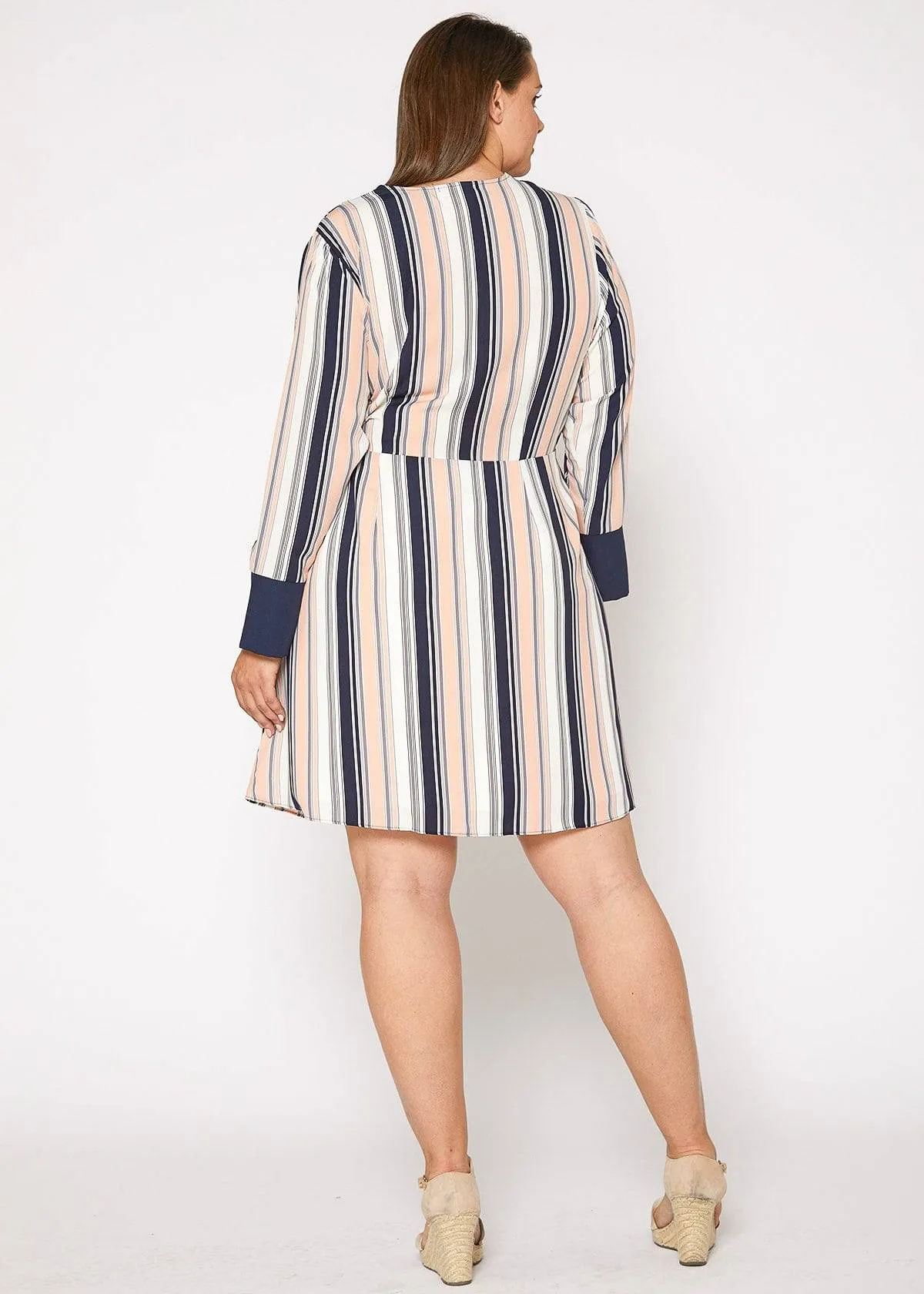 Women's Plus Size Printed Wrap Dress With Cuff Binding in Multi