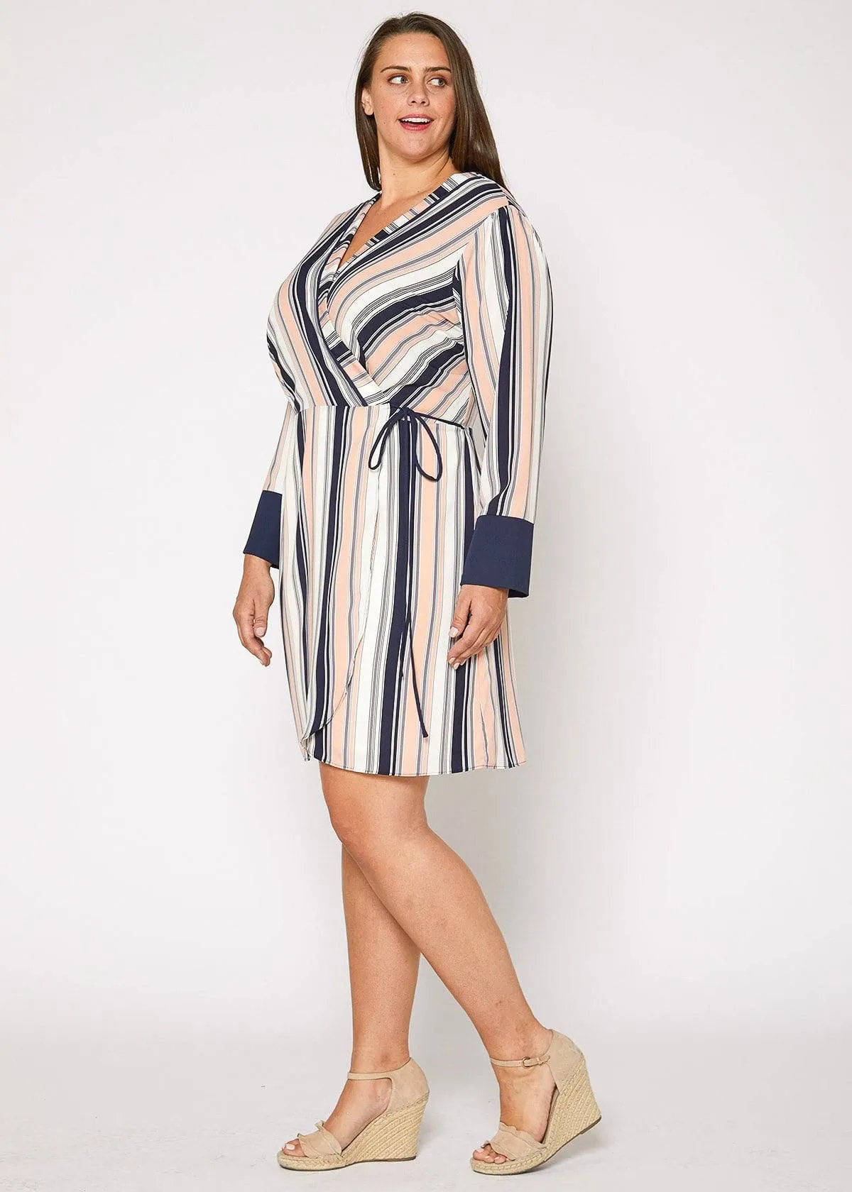 Women's Plus Size Printed Wrap Dress With Cuff Binding in Multi
