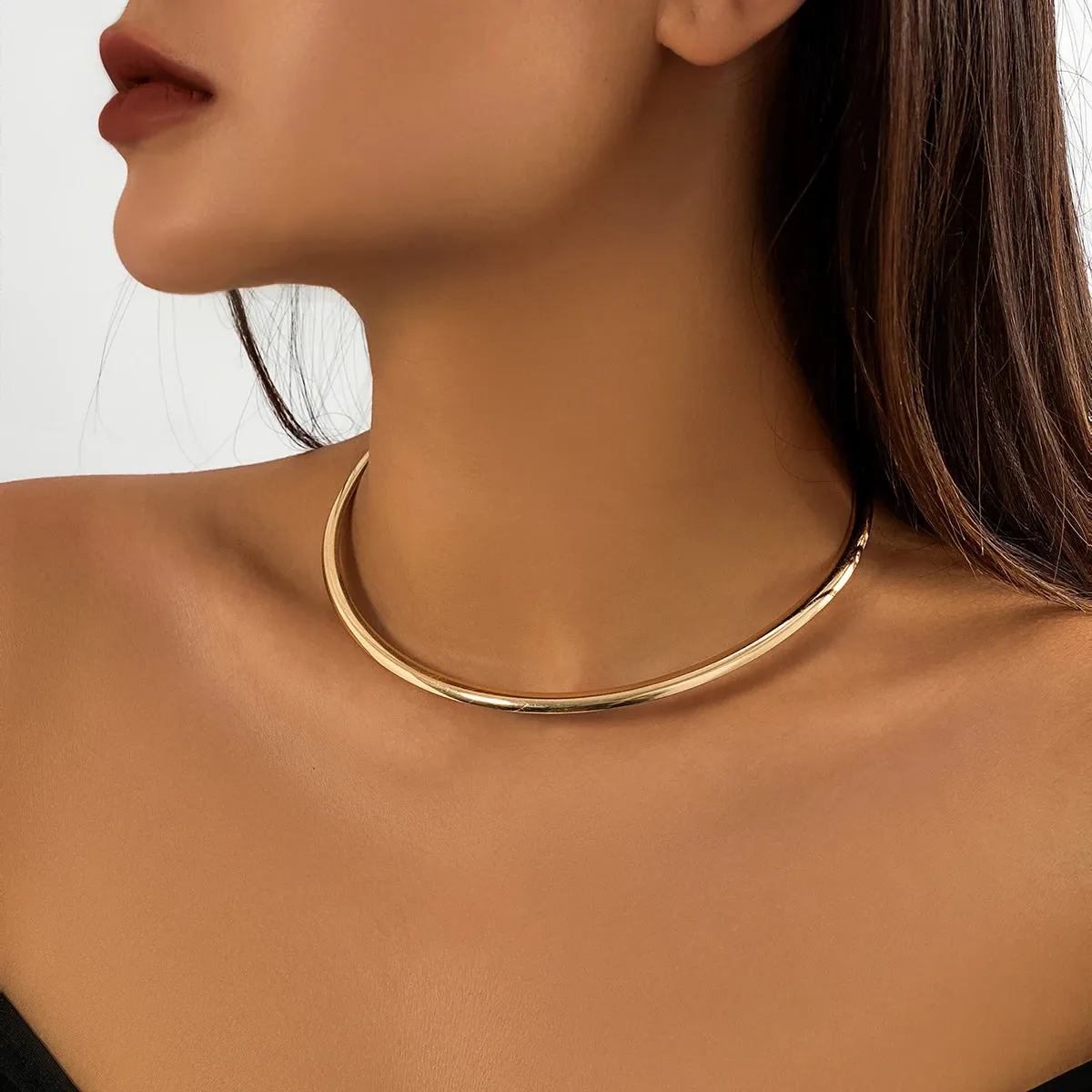 Women's Smooth Metal Round Choker Necklace Simple Gold Collar Necklace Party Jewelry Gift for Her