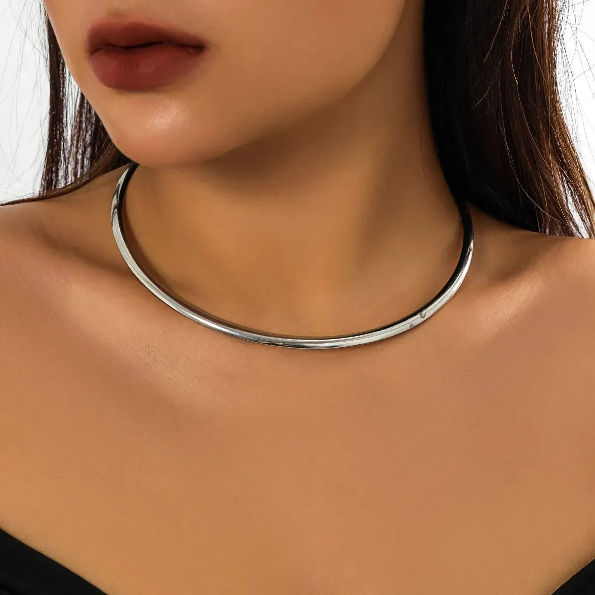Women's Smooth Metal Round Choker Necklace Simple Gold Collar Necklace Party Jewelry Gift for Her
