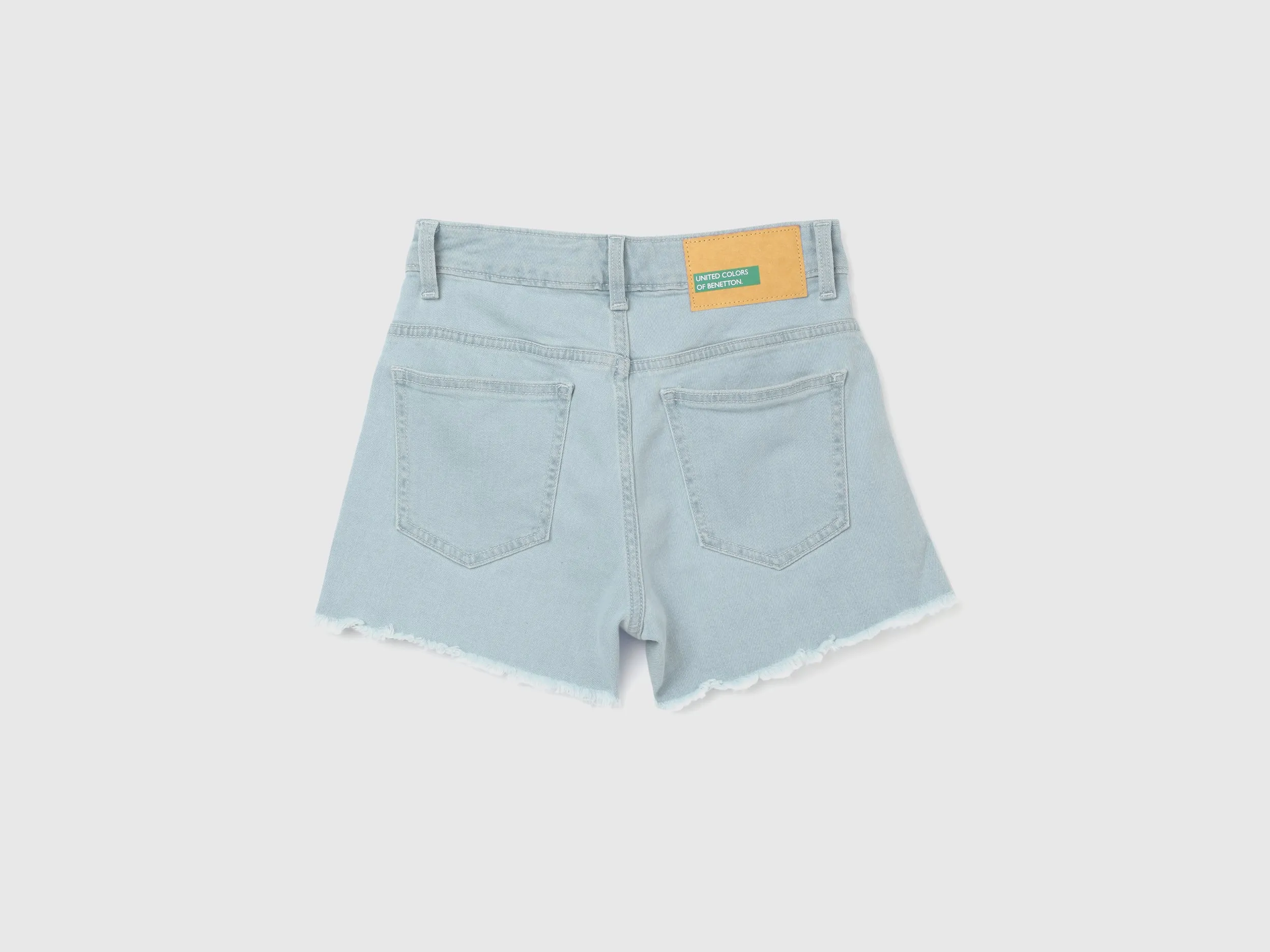Women's Solid Regular Fit Shorts