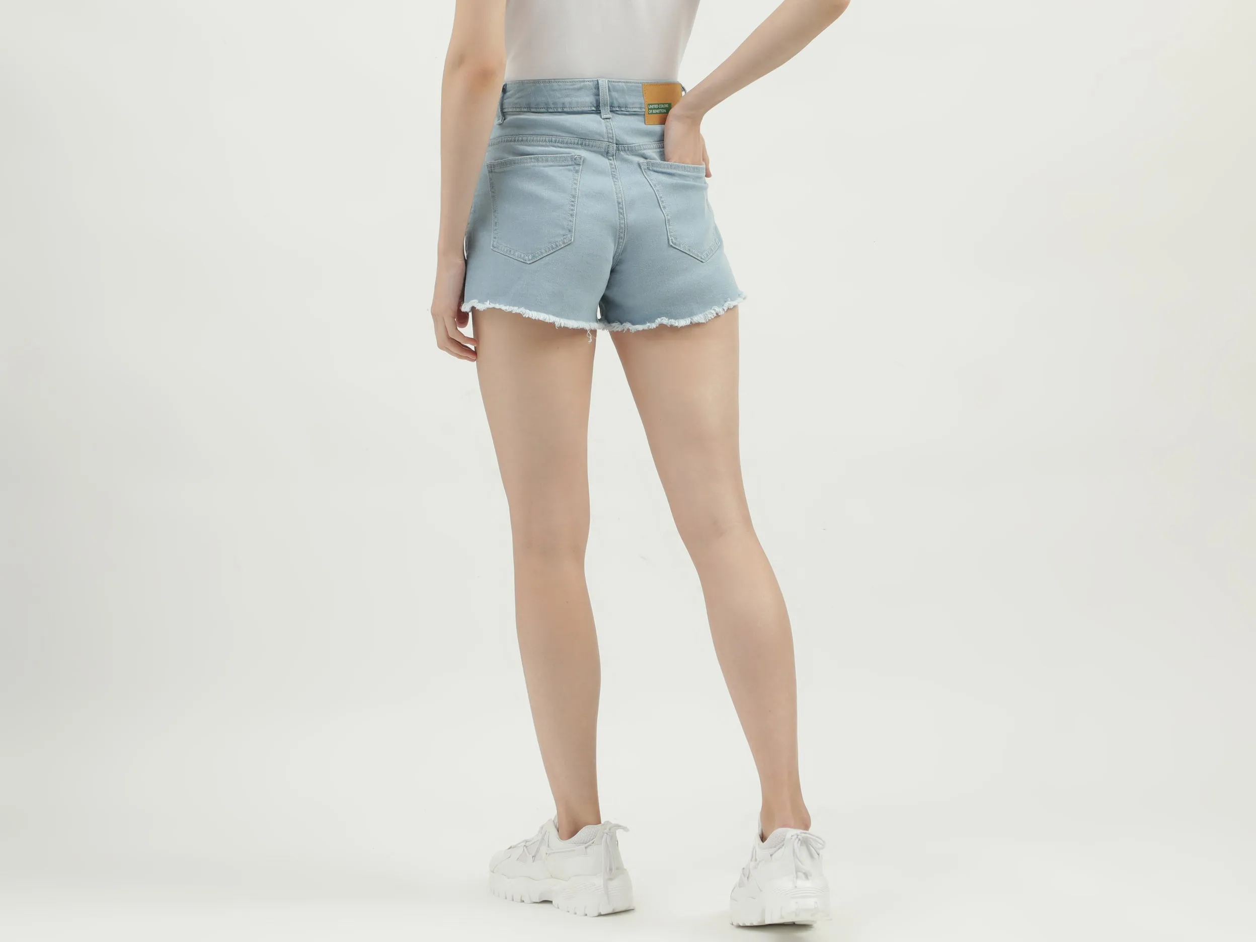 Women's Solid Regular Fit Shorts