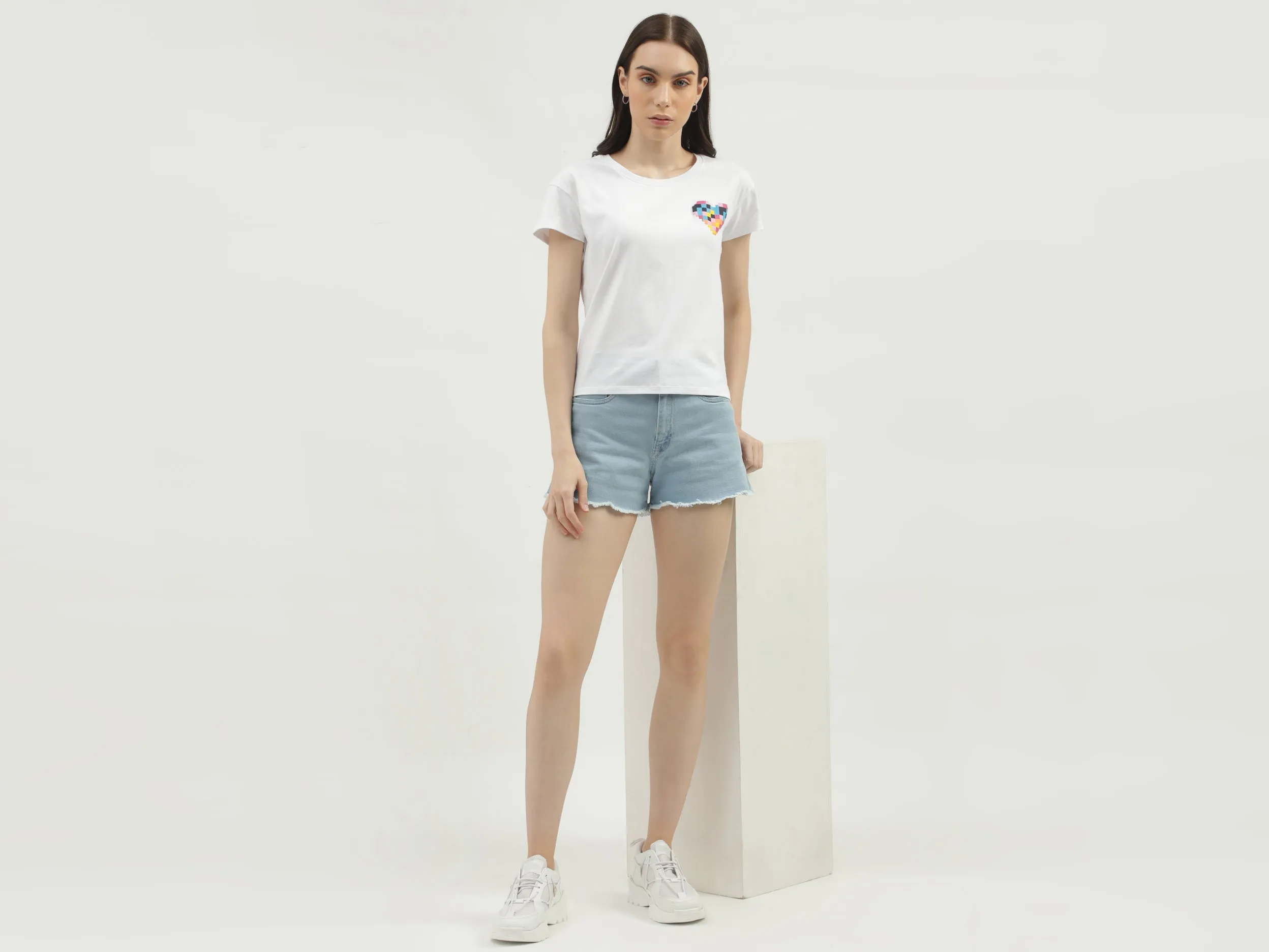 Women's Solid Regular Fit Shorts